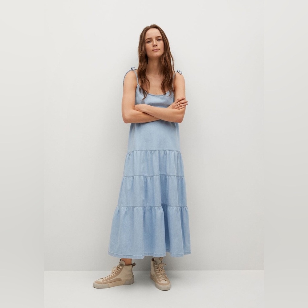 🌟HOST PICK🌟
Mango Blue Denim Spaghetti Strap Sundress